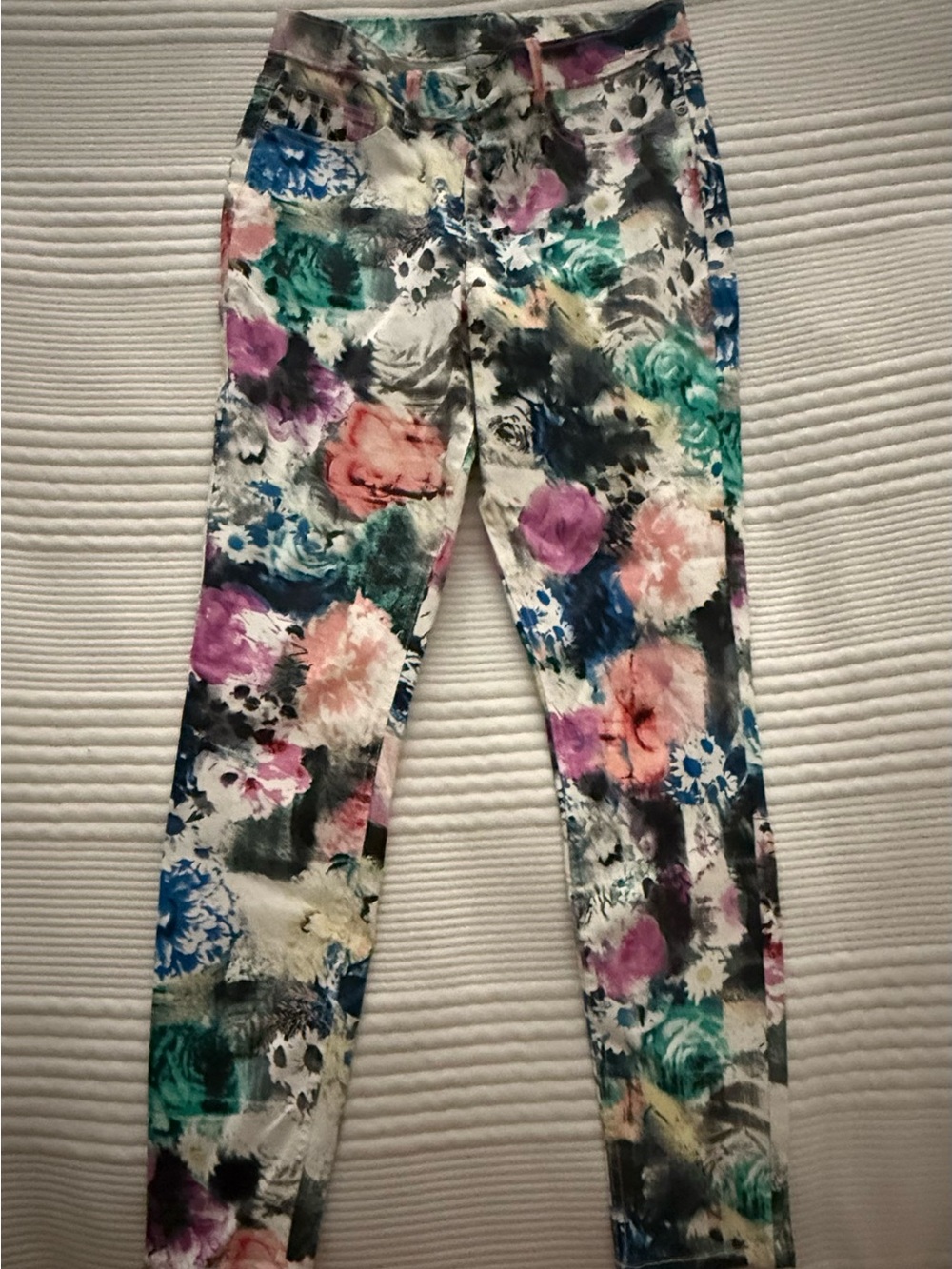 Vibrant Watercolor Floral Print Skinny Pants